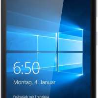 A Microsoft Lumia 650 5 hüvelykes okostelefon, a Dual Sim termékkel együtt